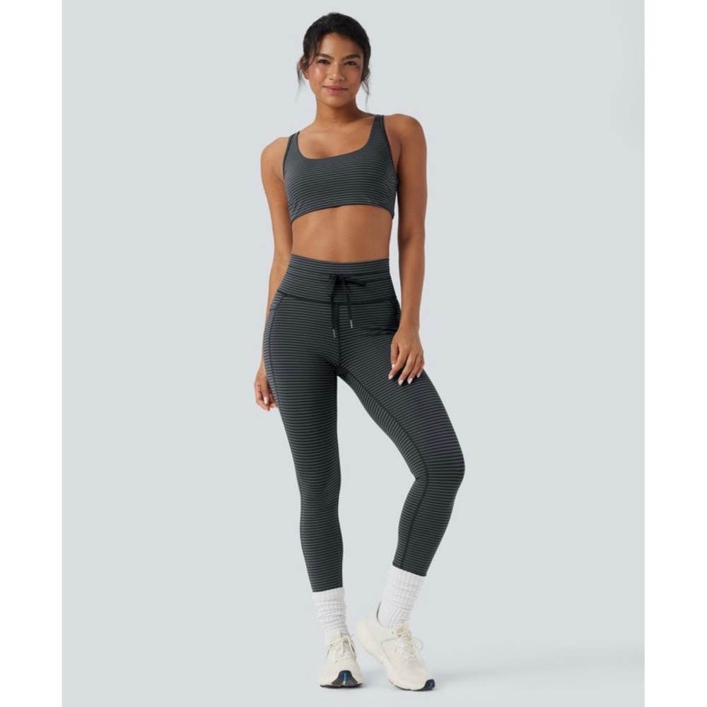 Halara High Waisted Striped 7/8 Leggings with Pockets Black Grey Medium